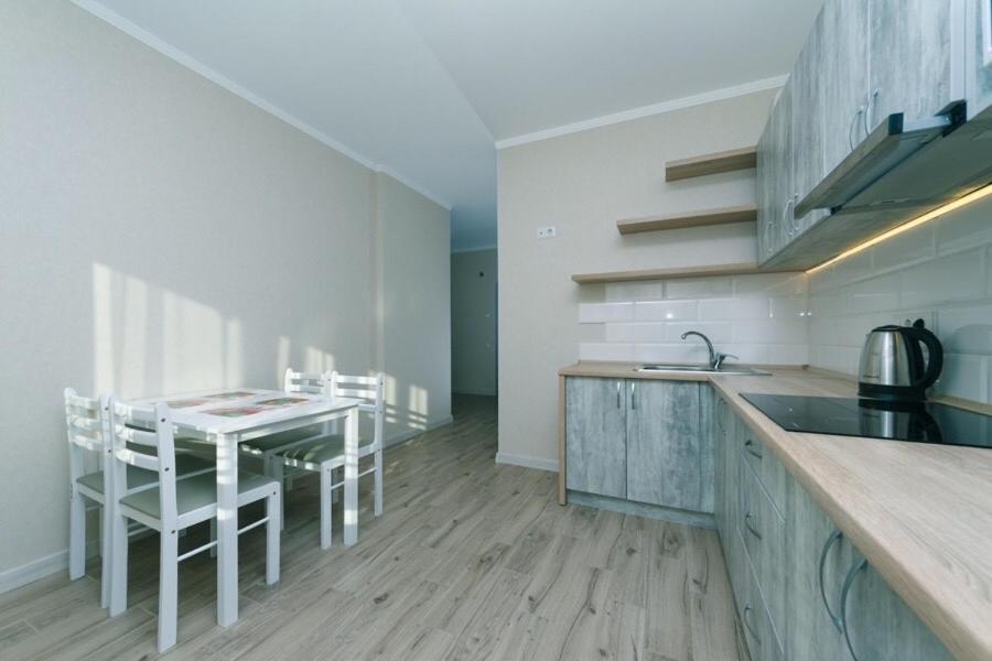 Apartament Драгоманова 38А 2Й Поверх Kijów Zewnętrze zdjęcie